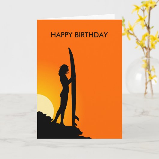 Het Meisje van Surfer van de zonsondergang met de Kaart (Gele Bloem)