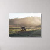 Het mistige platteland canvas afdruk (Voorkant)