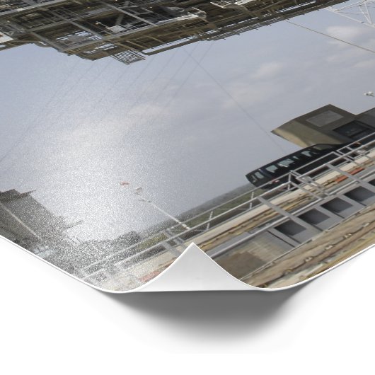 Het mobiele lanceerplatform wordt bewogen foto afdruk (Hoek)