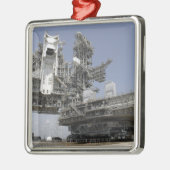 Het mobiele lanceerplatform wordt bewogen metalen ornament (Links)