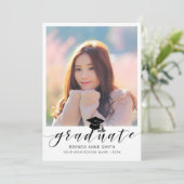 Het moderne Afstuderen Zwarte Pet van het Manuscri Aankondiging (Staand voorkant)