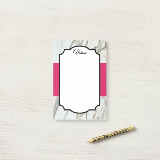 Het moderne marmerontwerp fuchsia zwarte elegant p post-it® notes (Op bureau)