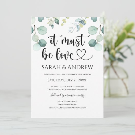 Het moet Love Heart Wedding Invitations Party Re z Kaart (Staand voorkant)