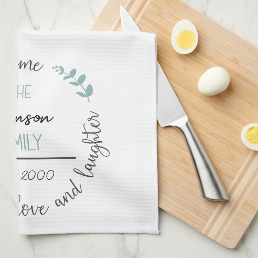 Het monogram voor de naam van onze thuisfamilie theedoek (Quarter Fold)