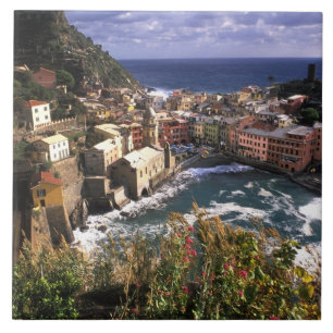 Het mooie dorp Vernazza in de stad Cinque Tegeltje