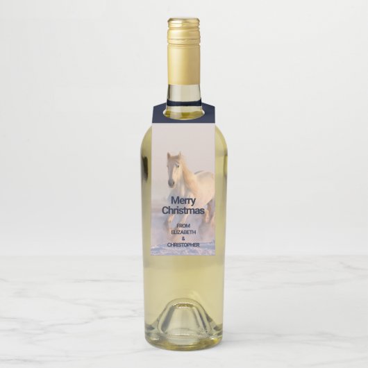 Het mooie witte paard Galloping in de sneeuw Flessenhanger (Op fles)