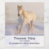 Het mooie witte paard Galloping in de sneeuw Wijn Etiket (Enkel label)