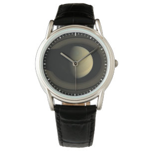 Het mozaïek van de planeet Saturnus en zijn belang Horloge