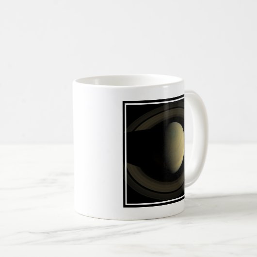 Het mozaïek van de planeet Saturnus en zijn belang Koffiemok (Voorkant rechts)