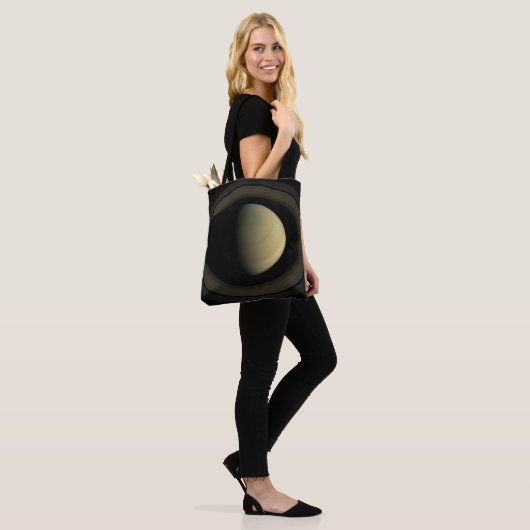 Het mozaïek van de planeet Saturnus en zijn belang Tote Bag (Op model)