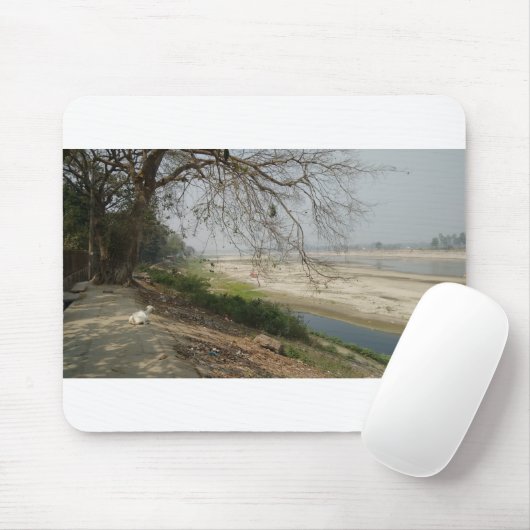 Het Mymensingh-park grenzend aan de brahmaputra Muismat (Met muis)