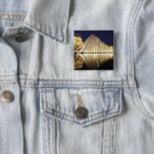 Het nachtbeeld van de glazen piramide van Musee du Vierkante Button 5,1 Cm (In situ)