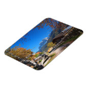 Het najaar in een dorp in de Dolomites in Italië Magneet (Linkerzijde)