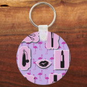 Het Necessies Cosmetic Logo Pattern Sleutelhanger (Voorkant)
