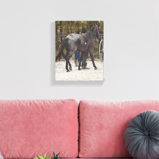 Het nieuwe paard canvas afdruk (Insitu (Woonkamer))