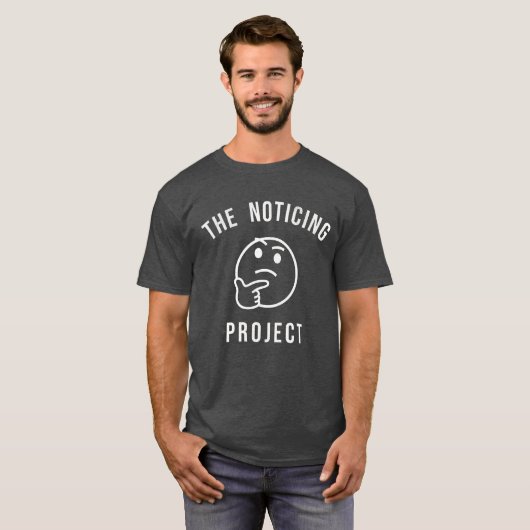 Het Noticing Project T-shirt (Voorkant volledig)