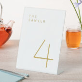 Het nummer van de Sawyer 4 Gold en White Table Reclamebord Met Voetstuk (Insitu)