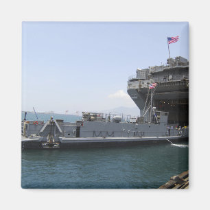 Het Nut van het Landingsvaartuig dat zich in posit Magneet