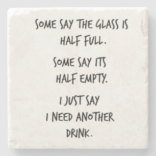 Het onderzetter van de steen citeert half volledig