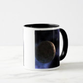 Het onlangs ontdekte planeet-achtige object mok (Voorkant rechts)