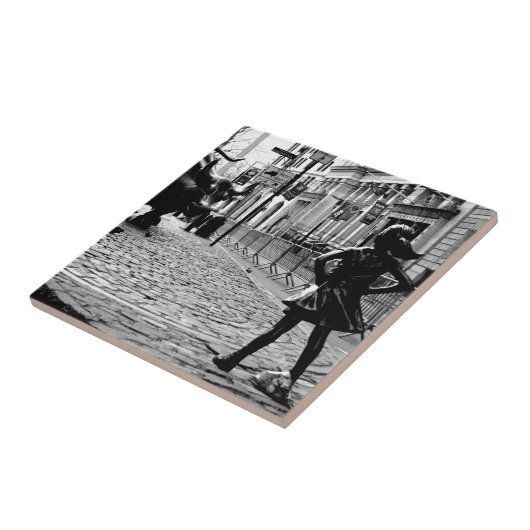 Het onverdiende meisje tegeltje (Zijkant)