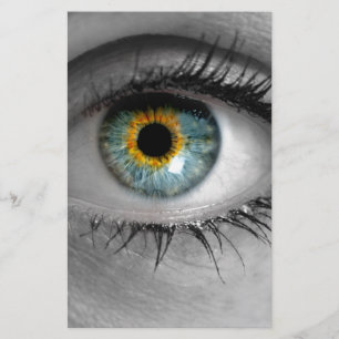 Het oog kijkt kijkersconcept macro briefpapier