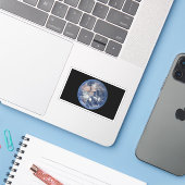 Het oostelijk halfrond op planeet Aarde. Sticker (Laptop met iPhone)