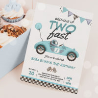 Het opgroeien twee Snelle blauwe auto van de Ras 2