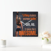 Het opheffen maakt vrouwen Geweldige - Gym Inspire Vierkante Klok (Huis)
