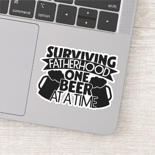 Het overleven van vaderschap één bier per keer sticker