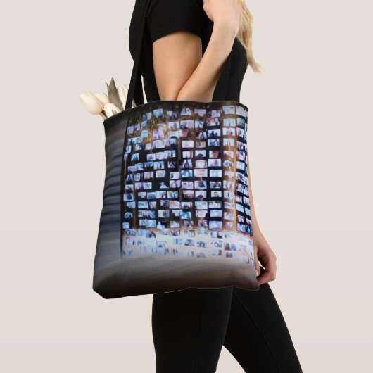 Het overschrijden van online grenzen tote bag (Dichtbij)