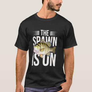 Het paaien is aan de gang Grappige Crappie Vissers T-shirt