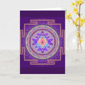 Het paarse Wenskaart van Sri Yantra Kaart (Gele Bloem)