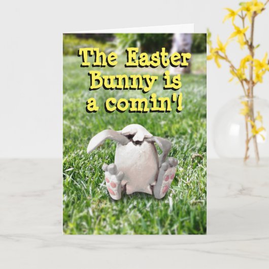 Het Paashaas Is Op Komst! Wenskaart Kaart (Gele Bloem)