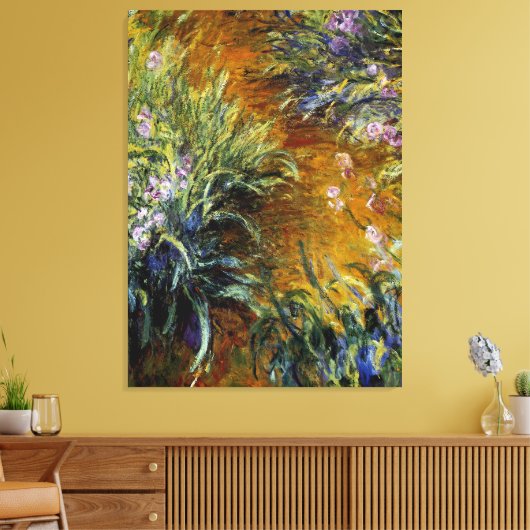 Het pad door de Irises Canvas Afdruk (Insitu (Woonkamer))