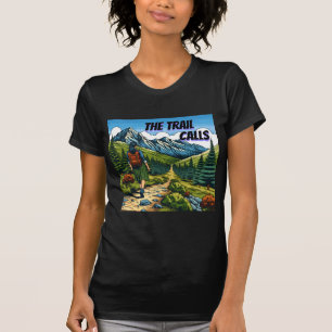 Het pad roept   Vrouw die over een pad wandelt T-shirt