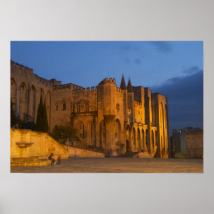 Het paleis van de paus in Avignon bij zonsondergan Poster