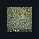 Het park van Gustav Klimt,  Art Nouveau Canvas Afdruk<br><div class="desc">Het Park (1910) van Gustav Klimt is een Victoriaans Era-schilderij met fijne kunstsymboliek. Een natuur landschap met bomen in een bos en mensen die in de schaduw langs een pad in een openbaar park lopen in de zomer. Over de kunstenaar: Gustav Klimt (1862-1918) was een Oostenrijkse symbolistische schilder en een...</div>