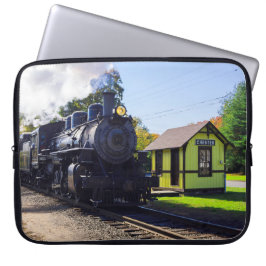 Het passeren door Chester Laptop Sleeve