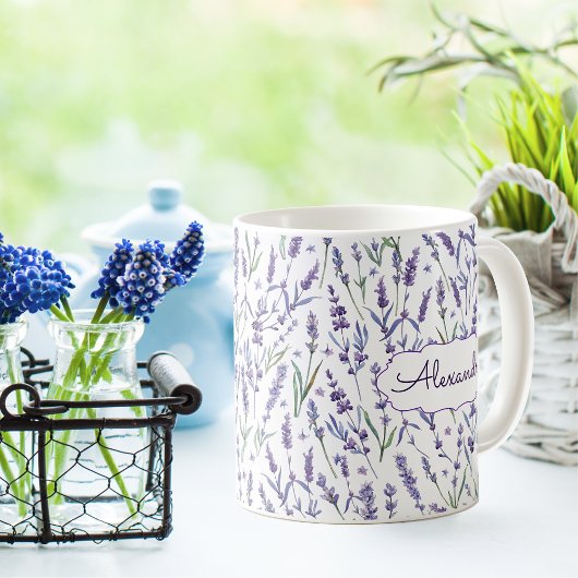 Het Patroon van de Bloemen van de lavender met Mon Koffiemok