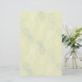 Het Patroon van het Overzicht van ananas op Groen Briefpapier (Staand voorkant)