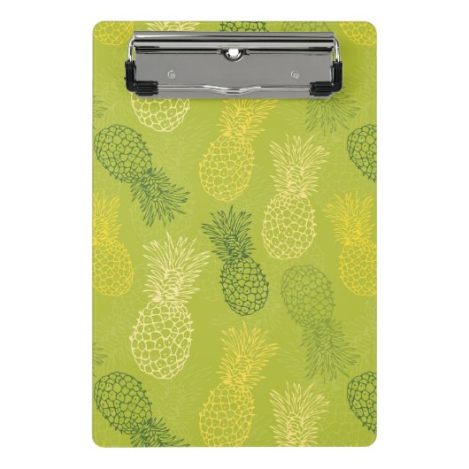 Het Patroon van het Overzicht van ananas op Groen Mini Klembord (Voorkant)