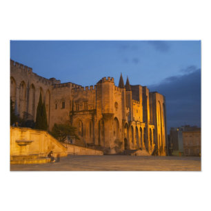 Het Paus Palace in Avignon bij zonsondergang. Gebo Foto Afdruk