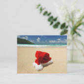 Het pet van de kerstman op een tropisch strand feestdagenkaart (Staand voorkant)