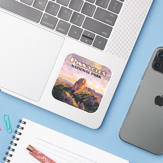 Het Pinnacles National Park in Californië Sticker (Laptop met iPhone)