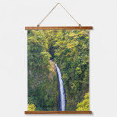 Het pittoreske Uitzicht van Green Golden Waterfall Hangend Wandkleed (Voorkant)