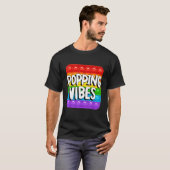 Het populeren van Vibes Cool Game Board Fidget Pop T-shirt (Voorkant volledig)
