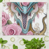 Het portret van een mooie roze roze drakenkop theedoek (Gevouwen)