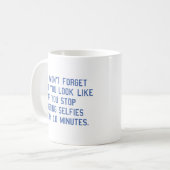 Het posten selfies om de 10 minuten koffiemok (Voorkant links)
