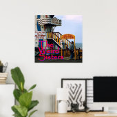 Het Poster "De vreemde zussen" van het Album Hoesj (Thuiskantoor)